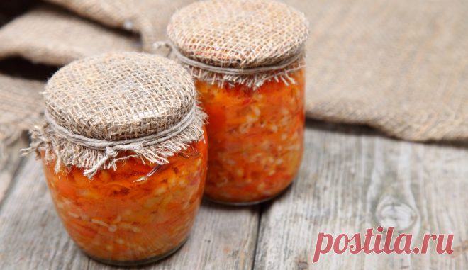 Салат с фасолью в банках: готовится просто, а получается вкуснее мяса! 
Любишь ли ты делать закрутки на зиму? Если да, то у редакции «Так Просто!» есть кое-что особенное для тебя — салат «Греческий». Он готовится довольно просто, а на вкус получается даже вкуснее мяса. И…