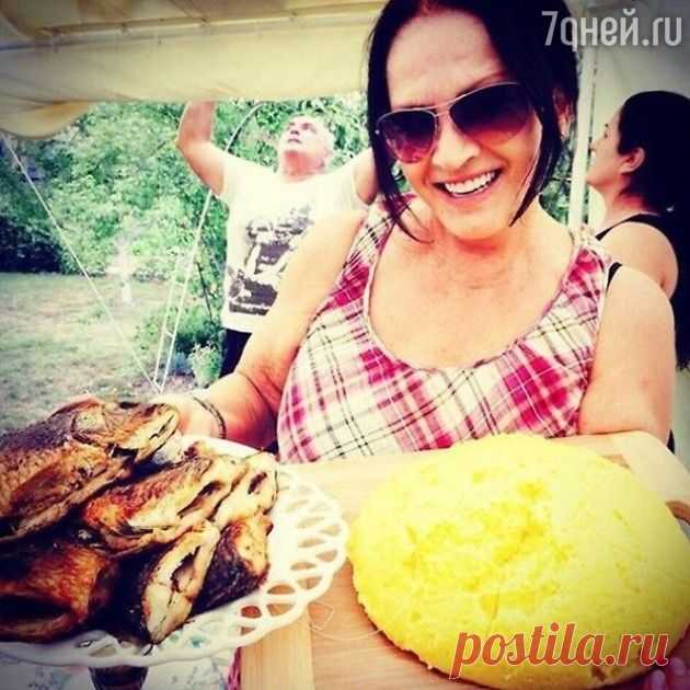 София Ротару собрала близких в родительском доме