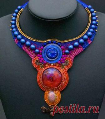 Колье-трансформер Три страсти Колье-трансформер с подвеской. Ручная работа от русского дизайнера. Доставка по России и СНГ. Купить онлайн на Mellroot.com или заказать по телефону 8 (495) 409-89-75.