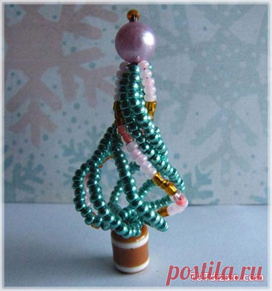 Мини-елочка из бисера » Планета рукоделия