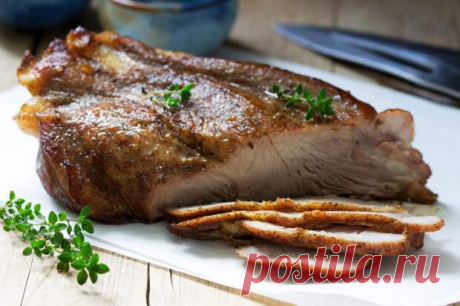 12 вкуснейших рецептов из свиной лопатки - Будет вкусно - Медиаплатформа МирТесен Приготовить свиную лопатку можно самыми разными способами – как основное блюдо или как закуску, к семейному ужину или даже на праздничный стол. В этой подборке мы собрали для тебя 12 отличных рецептов на любой вкус! 1. Свиная лопатка в духовке Фото: cookpad.com Довольно легко готовится и просто - 26 декабря - 43648675534 - Медиаплатформа МирТесен