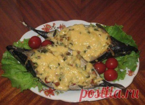 Скумбрия фаршированная овощами и сливками | Банк кулинарных рецептов