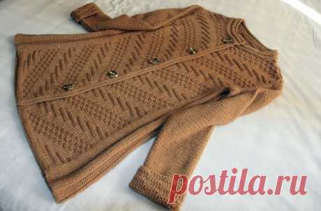 ИДЕЯ - ВЯЗАНОЕ ПАЛЬТО / KNITTED COAT
https://mslanavi.ru/post344541752/ — с Maria Marfiak.