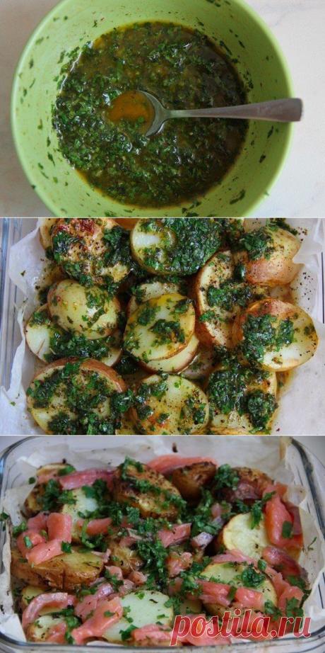 Как приготовить картошечка по-деревенски с красной рыбкой - рецепт, ингридиенты и фотографии