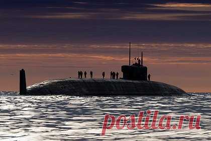 Командующий подводными силами ТОФ рассказал о новых атомных подлодках. Атомные подводные лодки (АПЛ) «Князь Олег» с ракетами «Булава» и «Новосибирск» с «Калибрами» стали первыми серийными подлодками, которые поступили на вооружение Тихоокеанского флота в 2022 году, сообщил командующий подводными силами флота вице-адмирал Владимир Дмитриев.