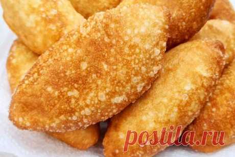 (48) Самые популярные русские пирожки (хоть жарь, хоть пеки - вкусно) - Будет вкусно - 10 января - 43486257182 - Медиаплатформа МирТесен Попробуйте приготовить, тесто вкусное и пышное, хоть и тонко раскатано, а эти аппетитные пузырьки и хруст, не оставят вас равнодушными. Домашние пирожки по этому рецепту получаются воздушные и мягкие, совсем не резиновые и вкусные, долго остаются такими! Пирожки жареные или в духовке (тоже можно) - 10 января - 43486257182 - Медиаплатформа МирТесен