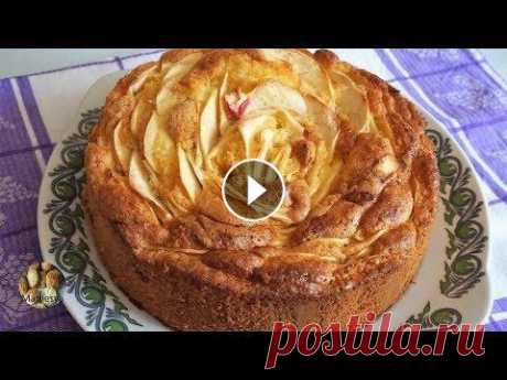ШАРЛОТКА С ЯБЛОКАМИ на 5 яиц/Apple Cake Почти классическая шарлотка с яблоками, быстро, просто и вкусно! Мало теста, много яблок! Ещё похожие рецепты: шарлотка мамин рецепт https://youtu.be/...