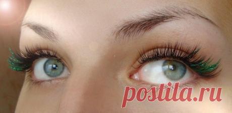 Цветные ресницы: видео-инструкция как сделать своими руками, особенности декорирования накрашенных шикарных объемных волосков, премиум класса, на ленте, "перьев", "паучьих лапок", цена, фото