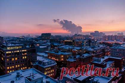 Москвичам рассказали об опасности «островов тепла». Москвичам перечислили опасности «островов тепла», которые появляются в крупных городах. Так, благодаря этим эффектам температура воздуха в городе может оказаться на 10 градусов выше, чем в окрестностях. В мегаполисе также могут возникнуть более интенсивные, чем в пригороде, осадки и грозы.