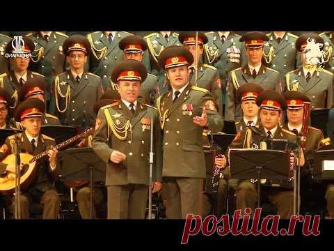 Ансамбль имени Александрова — Смуглянка. Солисты Евгений Булочников и Виктор Санин (есть в списке людей, находившихся на борту Ту-154)  |  Основной состав ансамбля имени Александрова погиб в авиакатастрофе. Чем знаменит этот коллектив? — Meduza