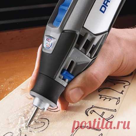 Как выбрать гравер? Шпаргалка для тех, кто планирует покупку 👇 📌 Обратите внимание на мощность Чтобы попробовать инструмент в работе и познакомиться с его возможностями, обычно выбирают модели мощностью 125 – 150 Вт. Для профессионального, активного использования приобретают граверы мощностью около 200 Вт. 📌 Определитесь с типом питания Если предстоит подолгу работать за столом или у верстака, лучше предпочесть сетевую модель. Если важна автономность, например, если вы планируете…