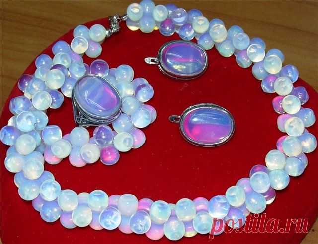 Лунный камень.