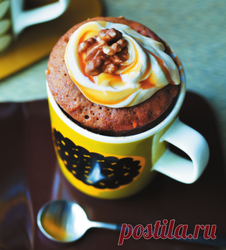 #миф_вкуснаясуббота #вкусная_суббота #рецепт Кофейный кекс с грецкими орехами Ингредиенты 2 ст. л. мягкого сливочного масла 2 ч. л. гранулированного растворимого кофе, смешанного с 1 ст. л. горячей воды 1 среднее яйцо 1 ч. л. экстракта ванили 3 ст. л. золотистого сахара 4 ст. л. муки с разрыхлителем щепотка соли 1 ст. л. крупно порубленных грецких орехов Для украшения 2 ст. л. жирных сливок, не менее 30% ½ ст. л. карамельного сиропа 1 половинка ядра грецкого ореха Способ приготовления Положите…