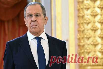Лавров призвал Запад осознать тупиковость развязанного им конфликта на Украине. Западу пора осознать тупиковость развязанного им конфликта на Украине. К этому западные страны призвал министр иностранных дел России Сергей Лавров. Он добавил, что противники переговоров должны понимать, что дальнейшее затягивание боевых действий на Украине создаст более сложные условия для мирного урегулирования.