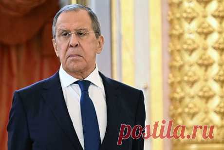 Лавров призвал Запад осознать тупиковость развязанного им конфликта на Украине. Западу пора осознать тупиковость развязанного им конфликта на Украине. К этому западные страны призвал министр иностранных дел России Сергей Лавров. Он добавил, что противники переговоров должны понимать, что дальнейшее затягивание боевых действий на Украине создаст более сложные условия для мирного урегулирования.