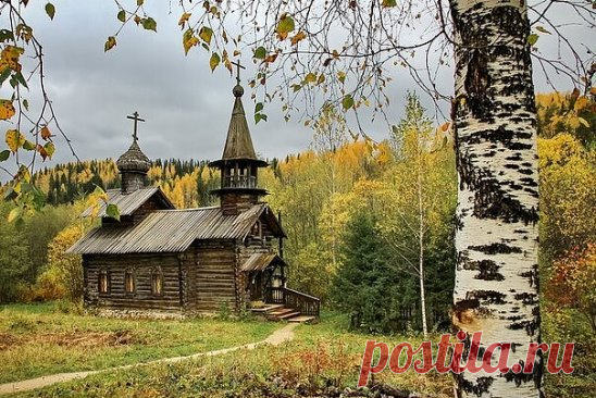 Народные приметы, связанные с деревьями
-Береза во дворе – молния не страшна.
Наши Предки заметили, что в березу никогда не попадает молния. Как это объяснить? Неизвестно. Но это так. Если береза растет рядом с домом, то те, кто в этом доме живут, грозы не боятся. Ну, а если березы рядом нет, то на чердаке было принято складывать ветки березы. Старые люди говорят, что даже эти ветки способны защитить от грозы.