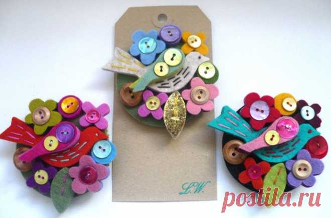 ​Броши из пуговиц