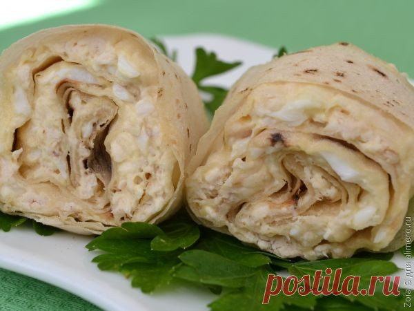 Рулеты из лаваша с курицей и плавленым сырком / Рецепты с фото