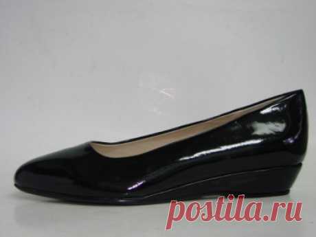 Женская обувь - Большие размеры (41,42,43,44) - Туфли на низком и среднем каблуке - туфли женские Тритон, модель 3650 чер лак