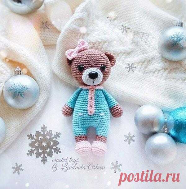 Мишка в пижаме крючком. Амигуруми схемы и описания. Автор: Людмила Орлова | IRINELY.ART
