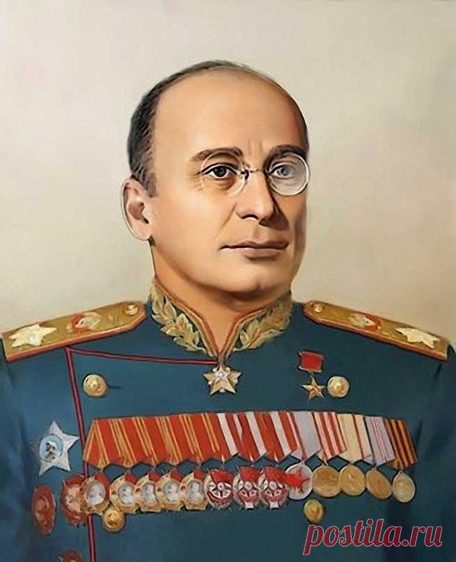 Казнь в бункере. Лаврентий Берия разделил судьбу своих жертв | Чёрт побери 23 декабря 1953 года по приговору Верховного суда СССР был расстрелян один из ближайших сталинских сподвижников Лаврентий Берия.  Лаврентий Павлович Берия на протяжении последних десятилетий в официальной историографии представлен как одна из самых мрачных фигур за всю историю России. Его часто сравнивают с Малютой Скуратовым, приближённым царя Ивана Грозного, главой опричников. Берия представляется...