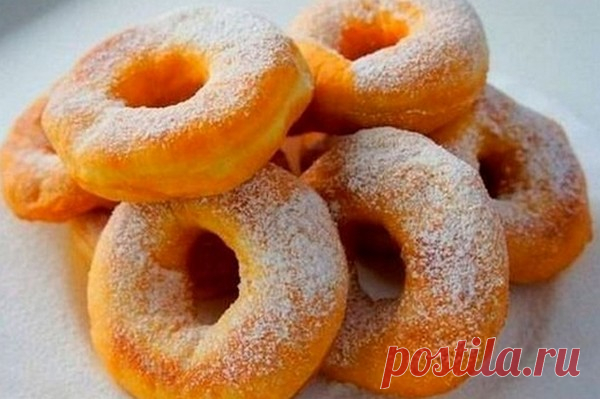 Пончики самые вкусные - У нас так Ингредиенты: — Молоко комнатной температуры — 125 мл — Яйцо — 1 шт. — Соль — 1/4 ч. л. — Сахар — 100 г — Ванильный сахар —...