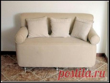 Идея для дачи.Диван из пластиковых бутылок - YouTube