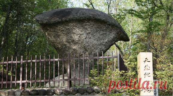 Совершенно неизвестные мегалиты удивительных форм и непонятного предназначения #7 | Ломая копья | Яндекс Дзен