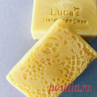 Yellow PAPRIKA soap💛
赤、オレンジ、黄色パプリカ石鹸
それぞれの使い心地、楽しみ✨
#paprika #yellow #lucassoap#handmadesoap #石鹸教室#手作り石鹸 #パプリカ