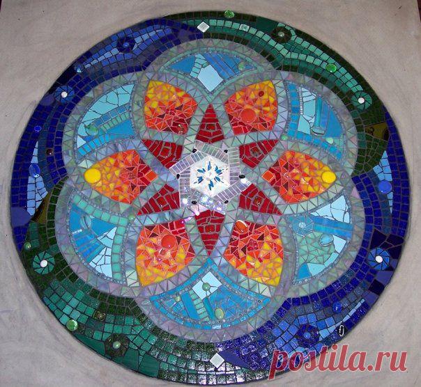 CONTEMPORARY MOSAIC ART
