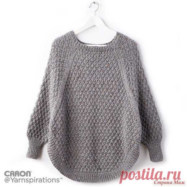 Пончо с рукавом реглан и теневым узором 

Источник: https://knitweek.ru/modeli/poncho-s-rukavom-reglan-i-..
