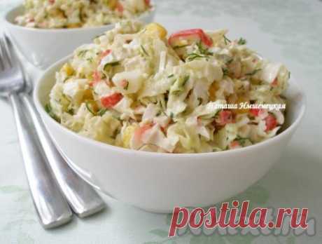 Салат из пекинской капусты с крабовыми палочками - рецепт с фото