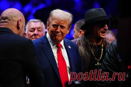 В США прекратили разбирательство по делу Трампа