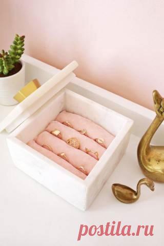 Шкатулка для украшений