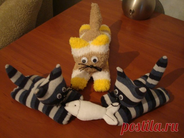 Шьем прикольных котят из носков