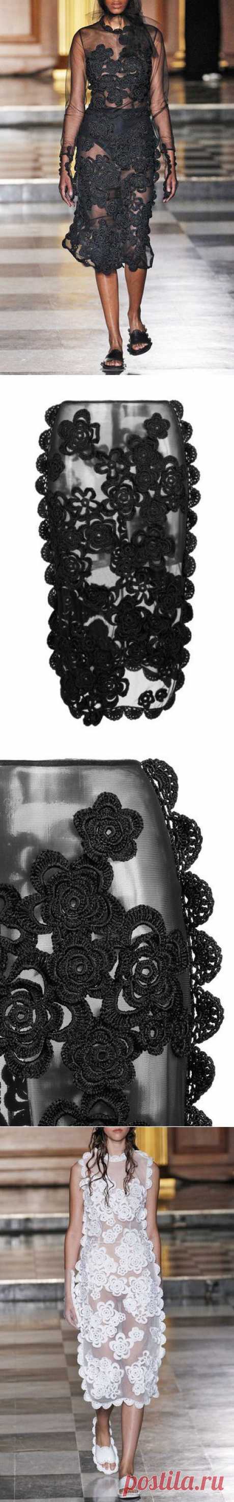 SIMONE ROCHA