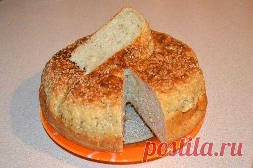 ХЛЕБ БЕЗ ДРОЖЖЕЙ В МУЛЬТИВАРКЕ!

Очень вкусный и пышный хлебушек!

ИНГРЕДИЕНТЫ:

Мука пшеничная – 2 мульти стакана;
Мука ржаная – половина мульти стакана;
Разрыхлитель – 2 ложки (чайной);
Сухое молоко – 100 грамм;
Лимонная кислота – половина ложки (чайной);
Кефир – 300 грамм (сметана, ряженка);
Сахар – 3 ложки (чайной);
Соль – 1 ложки (чайной);
Специи.

ПРИГОТОВЛЕНИЕ:

Сделать из сухих ингредиентов смесь, которая может храниться в прохладном месте до недели. Кислоту и разр...