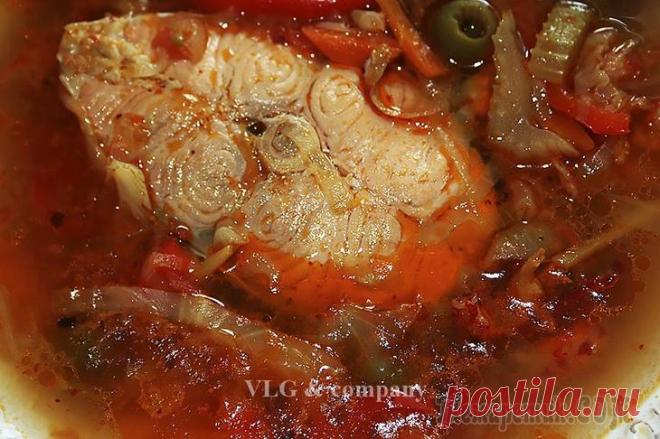 Рыбная солянка 2 июня 1861 года вышло в свет первое издание знаменитой книги Елены Молоховец «Подарок молодым хозяйкам или средство к уменьшению расходов в домашнем хозяйстве». Вот рецепт рыбной солянки из этой вели...