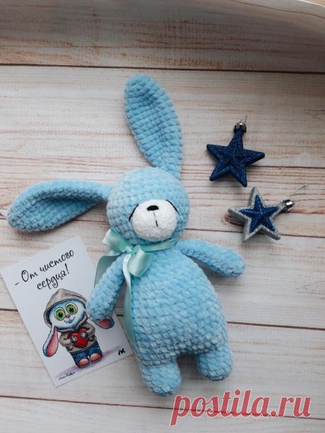 Вязаная зайка. Описание в прикрепленном файле.
Автор: Юлия Королева
источник: https://vk.com/wall-140580175_514