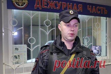 В МВД раскрыли подробности задержания подозреваемого в покушении на Прилепина. Участковые уполномоченные полиции раскрыли подробности задержания подозреваемого в покушении и взрыве машины писателя Захара Прилепина. По их словам, мужчина сразу вызвал подозрения, он заявлял, что ловил куропаток на пруду, которых там не оказалось, как и водоема. После этого выяснилось, что у него два паспорта.