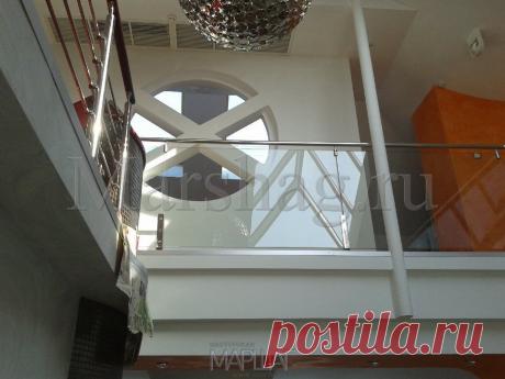 Лестницы, ограждения, перила из стекла, дерева, металла Маршаг – Ограждение самонесущее