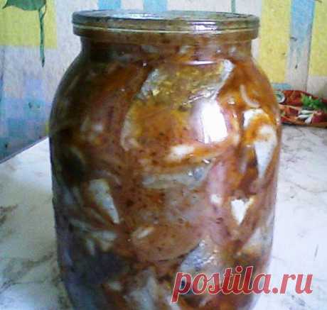 Рыба по-корейски (+ВИДЕО) - Затейка.com.ua - рецепты вкусных десертов, уроки вязания схемы, народное прикладное творчество Предлагаю вашему вниманию рецептик, который называется «Рыба по-корейски». Такой вкусной рыбной закуски я еще не кушала, поэтому рекомендую всем попробовать. Ингредиенты: — 2 крупные сельди (400-600 гр); — 100 грамм растительного масла; — 1 ст. ложка сахара; — 1 ст. ложка соли; — 1 ст. ложка уксуса; — 1 ст. ложка с горкой томатной пасты; ...