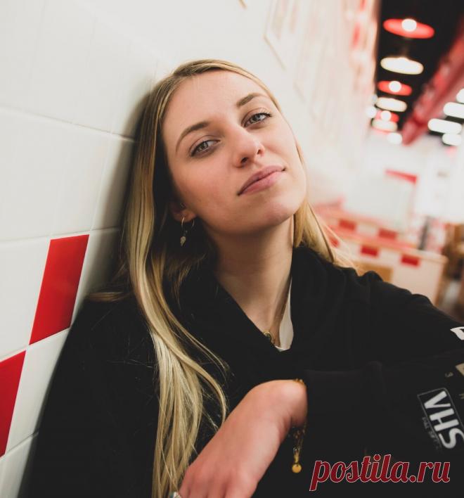 «Мужчина должен», «Он меня недостоин», «Я заслуживаю большего». Разбираемся в словаре жертвы
Источник фото: unsplash.com Речь в статье пойдет о жертве как о роли, психологическом феномене. О мышлении и поведении людей.  Для начала небольшой тест. Согласны ли вы или не согласны с данным утверждением:  Плохие вещи могут произойти с любым человеком, независимо от его статуса, заслуг, интеллекта,...
Читай пост далее на сайте. Жми ⏫ссылку выше