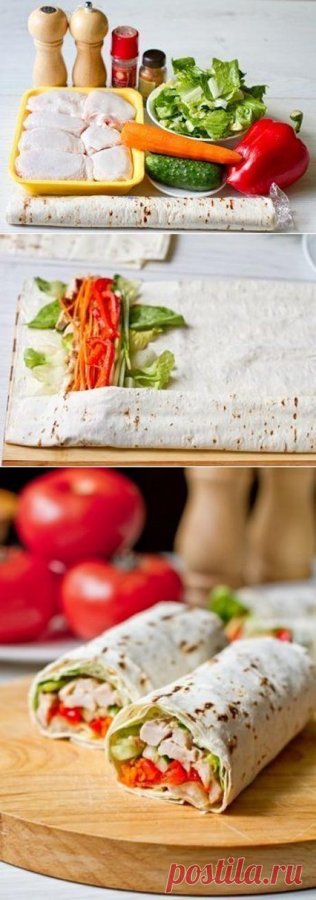 Ролл из лаваша с курицей и овощами