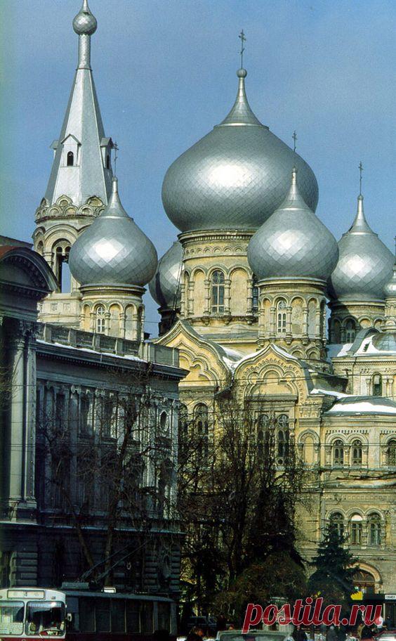 St. Panteleimon's Church in Odesa, Ukraine.  • Всемирный каталог идей