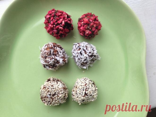 Studiemad&Liv: Snack vol. 1: Dadelkugler uden besvær