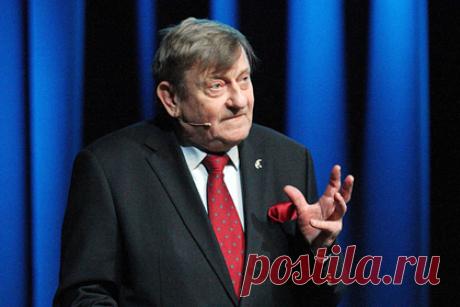 80-летний первый космонавт Польши попался пьяным за рулем. Мирослава Гермашевского, первого и единственного польского космонавта, задержали в Гостынинском районе Польши за вождение в нетрезвом виде. Автомобиль космонавта, ехавший зигзагами, привлек внимание полиции и вскоре был остановлен. В организме титулованного водителя обнаружили 0,56 промилле алкоголя.