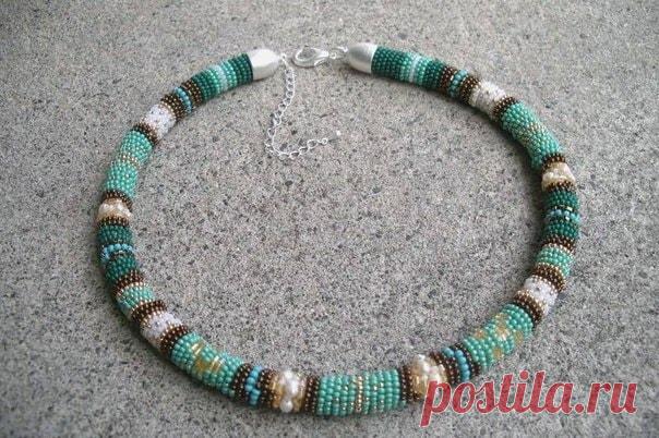 Подарок своими руками: возьмите верёвку и немного бисера, чтобы создать потрясающее украшение