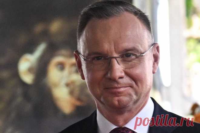 Дуда предложил США разместить в Польше ядерное оружие. Президент Польши заявил, что РФ все больше укрепляет Калининградскую область с военной точки зрения.