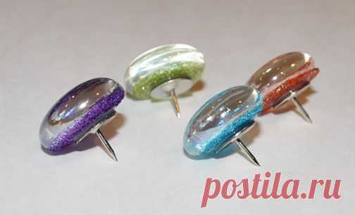 Украшение изделий с помощью стеклянных камушек